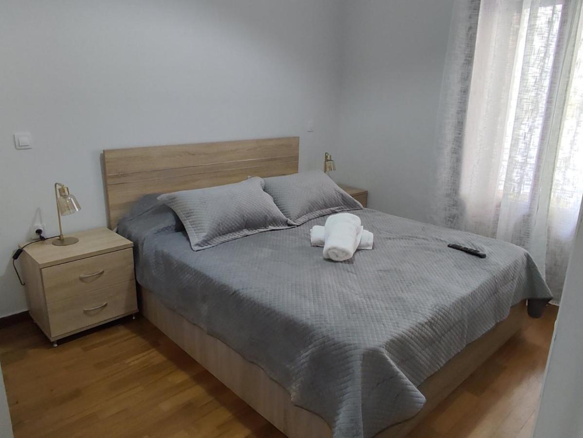 Dr. J. Spon Apartment Nafpaktos Ngoại thất bức ảnh
